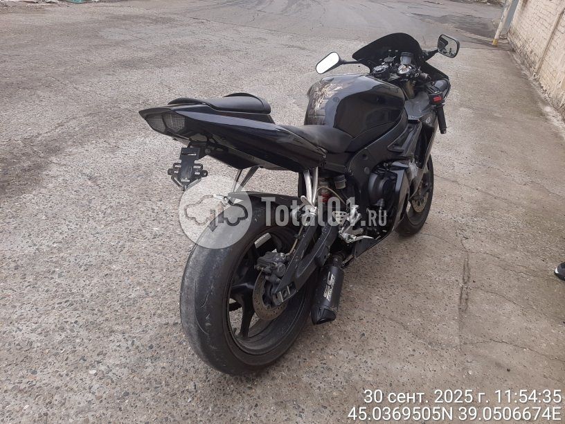 Фото Yamaha YZF-R6 6