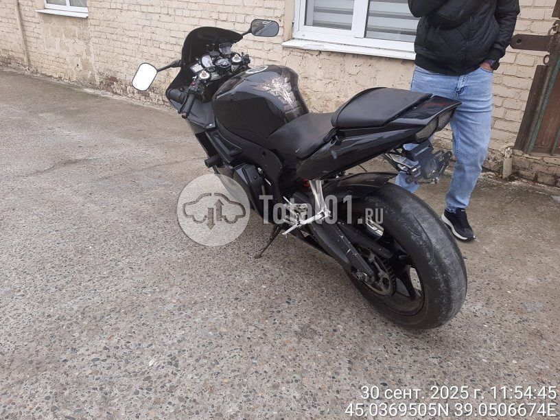 Фото Yamaha YZF-R6 10