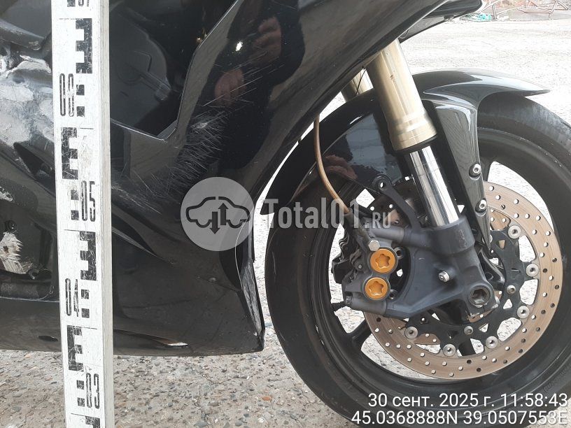 Фото Yamaha YZF-R6 32