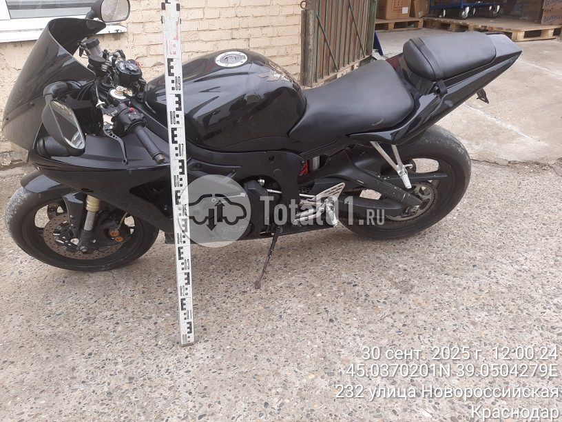 Фото Yamaha YZF-R6 38
