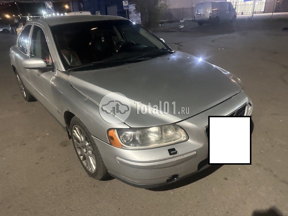 Фото Volvo S60 44