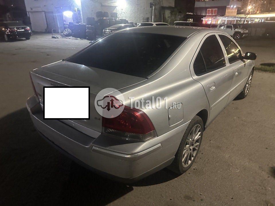 Фото Volvo S60 56