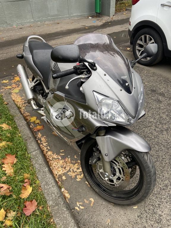 Фото Honda CBR600F 2