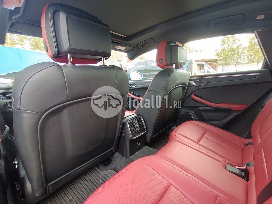 Фото Porsche Macan 106