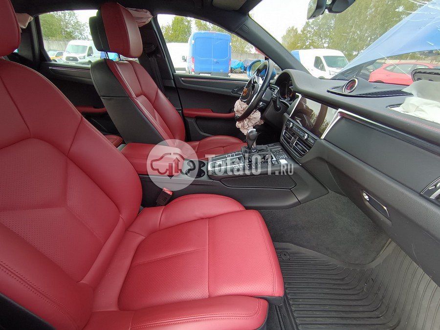 Фото Porsche Macan 156