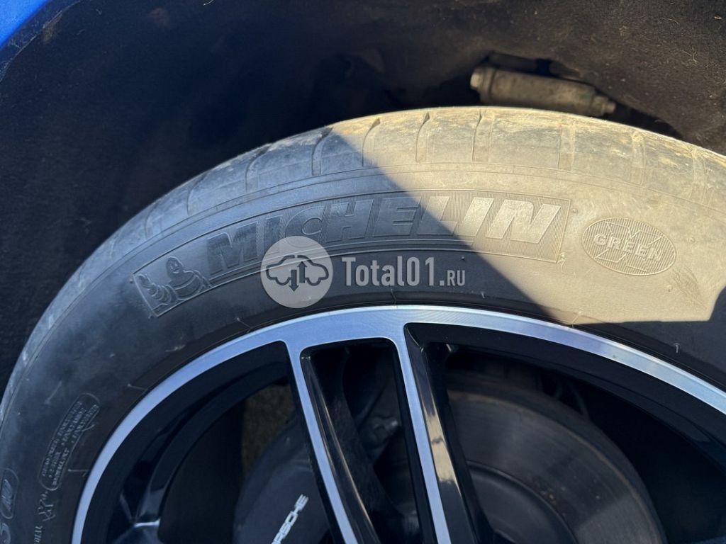 Фото Porsche Macan 214