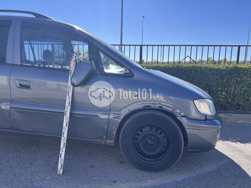 Фото Opel Zafira 12