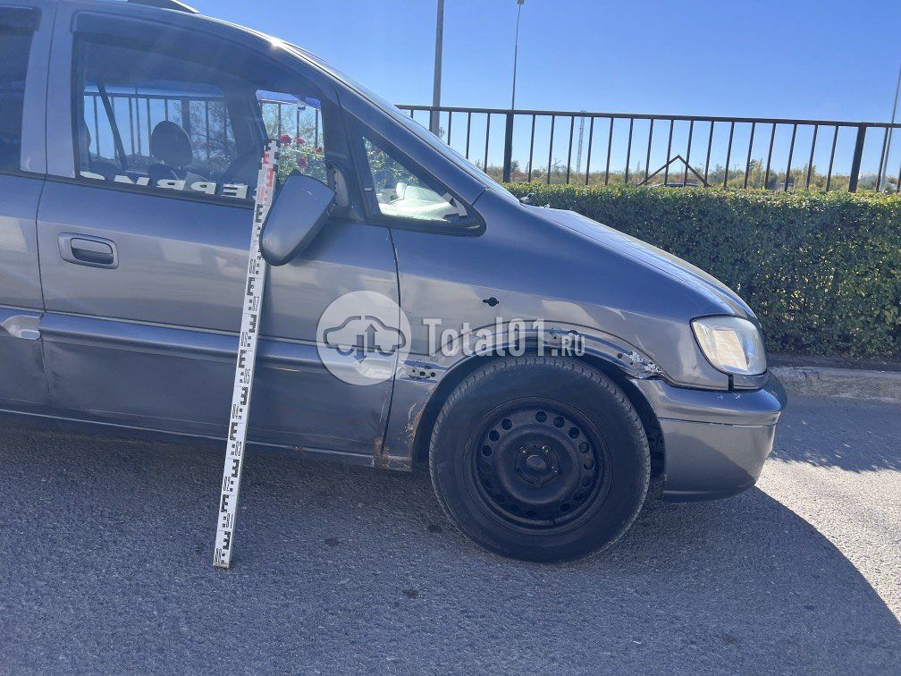 Фото Opel Zafira 14