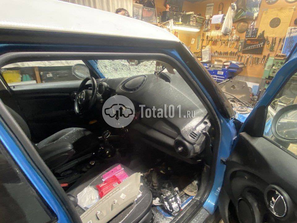 Фото MINI Cooper 36