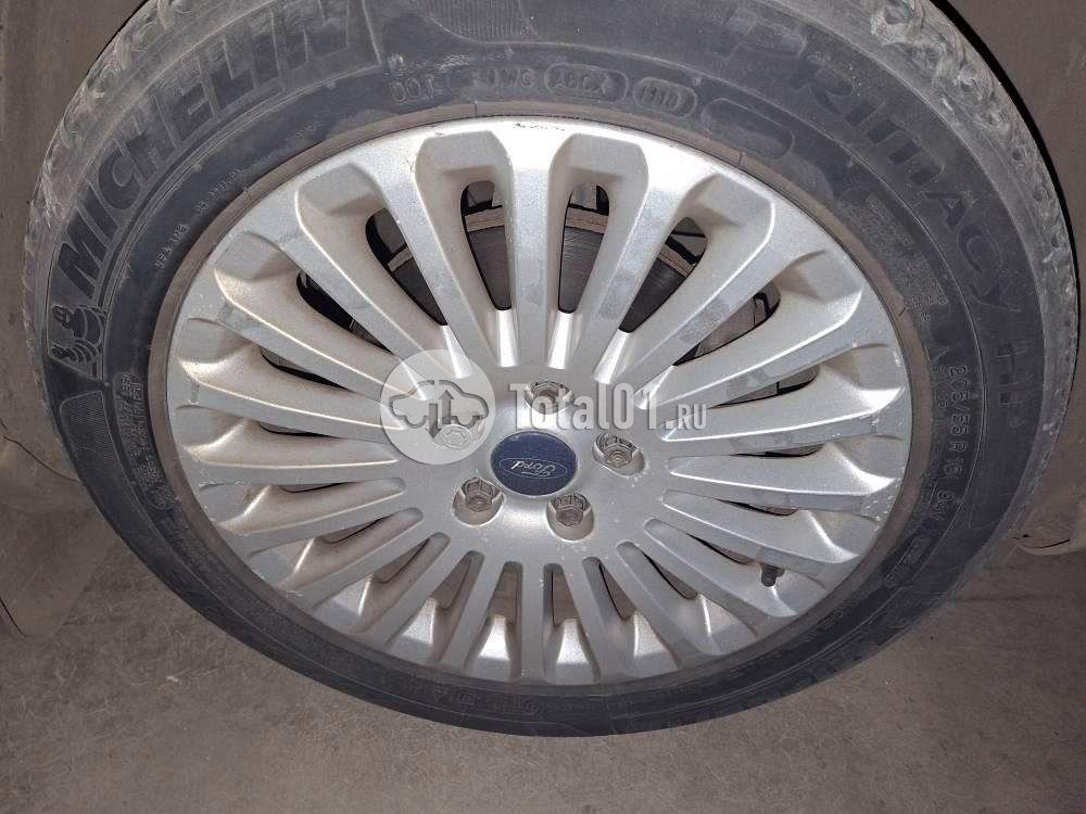Фото Ford Focus 22