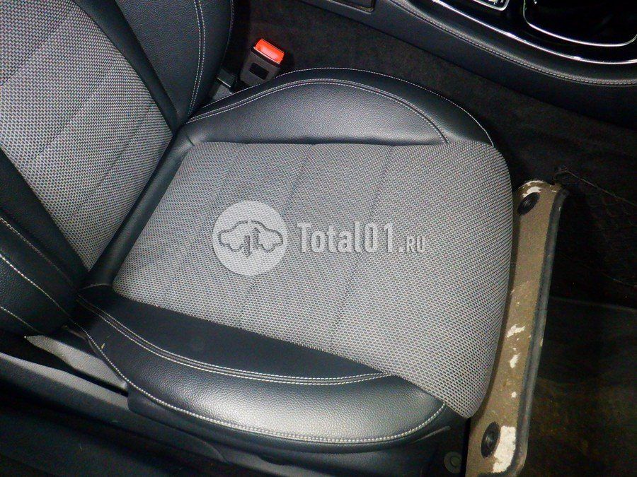 Фото Mercedes-Benz E-класс 30