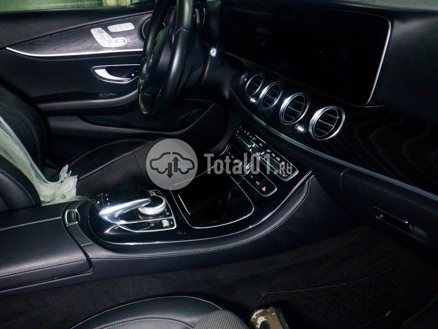 Фото Mercedes-Benz E-класс 36