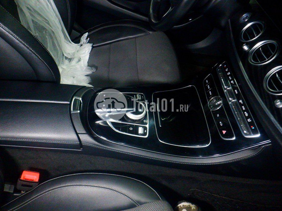 Фото Mercedes-Benz E-класс 40