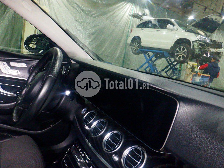 Фото Mercedes-Benz E-класс 42