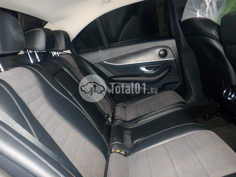 Фото Mercedes-Benz E-класс 56