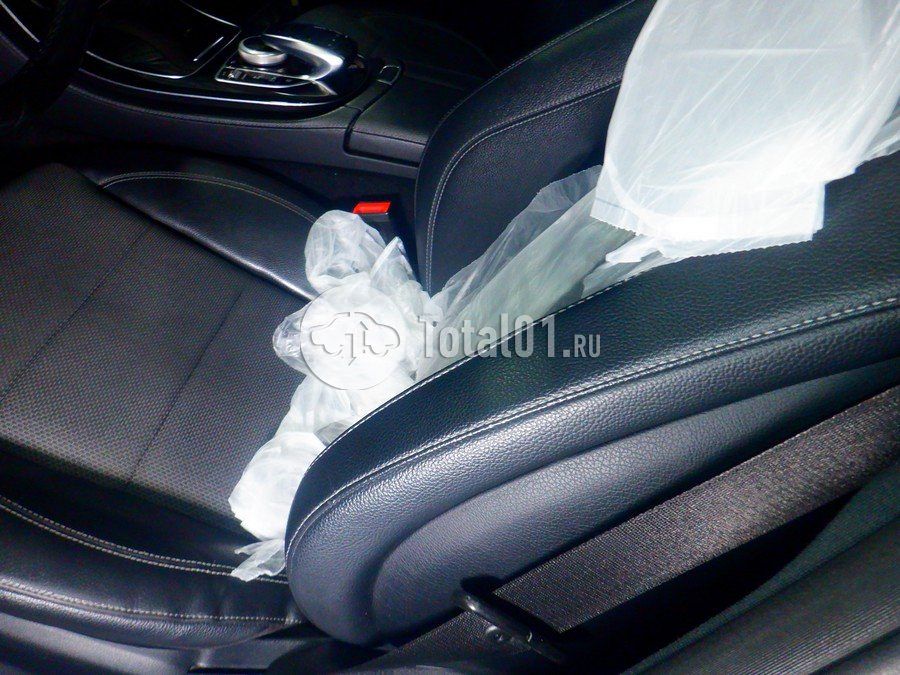 Фото Mercedes-Benz E-класс 100