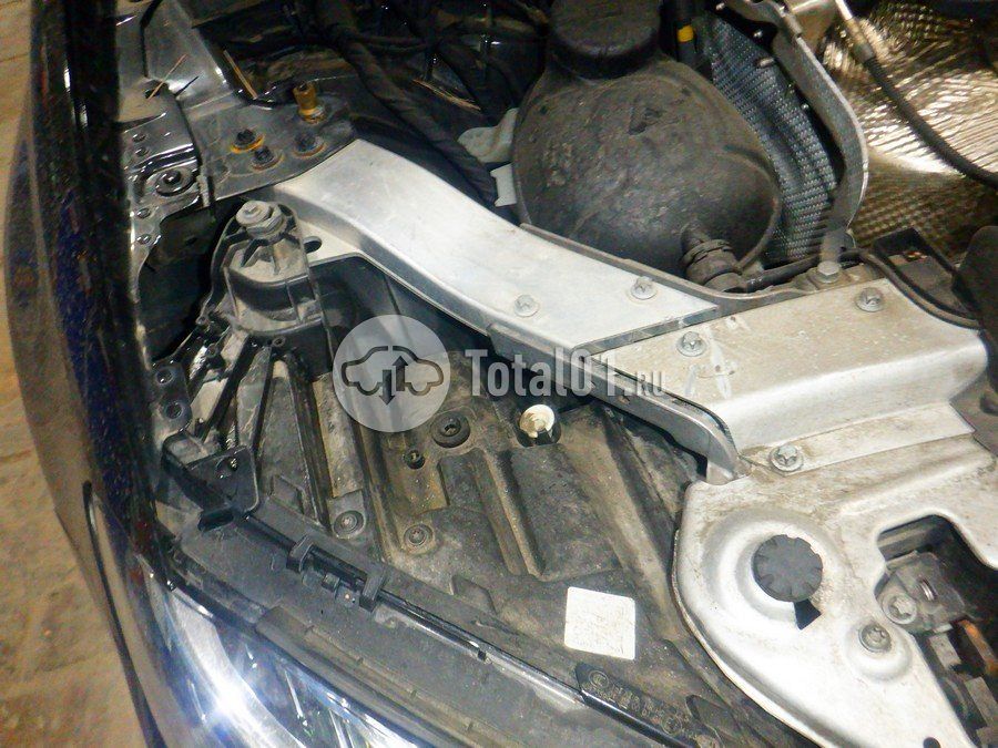 Фото Mercedes-Benz E-класс 326