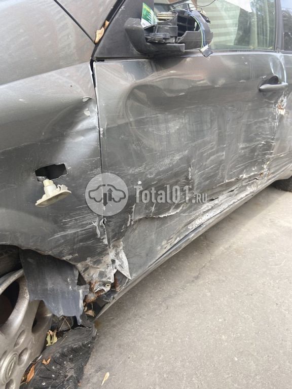 Фото Nissan Primera 38