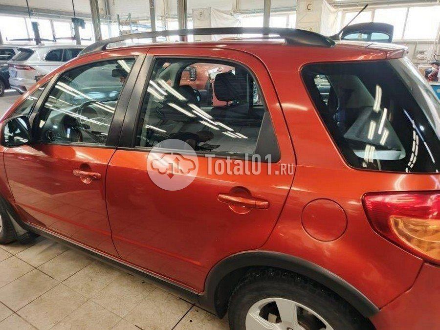Фото Suzuki SX4 146