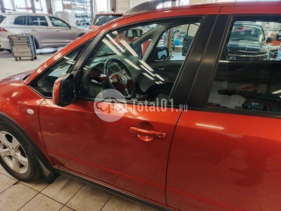 Фото Suzuki SX4 148
