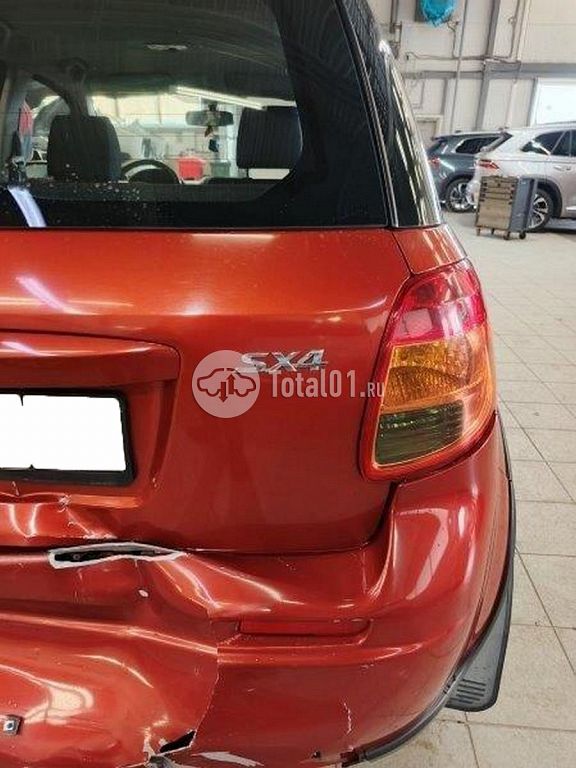 Фото Suzuki SX4 176