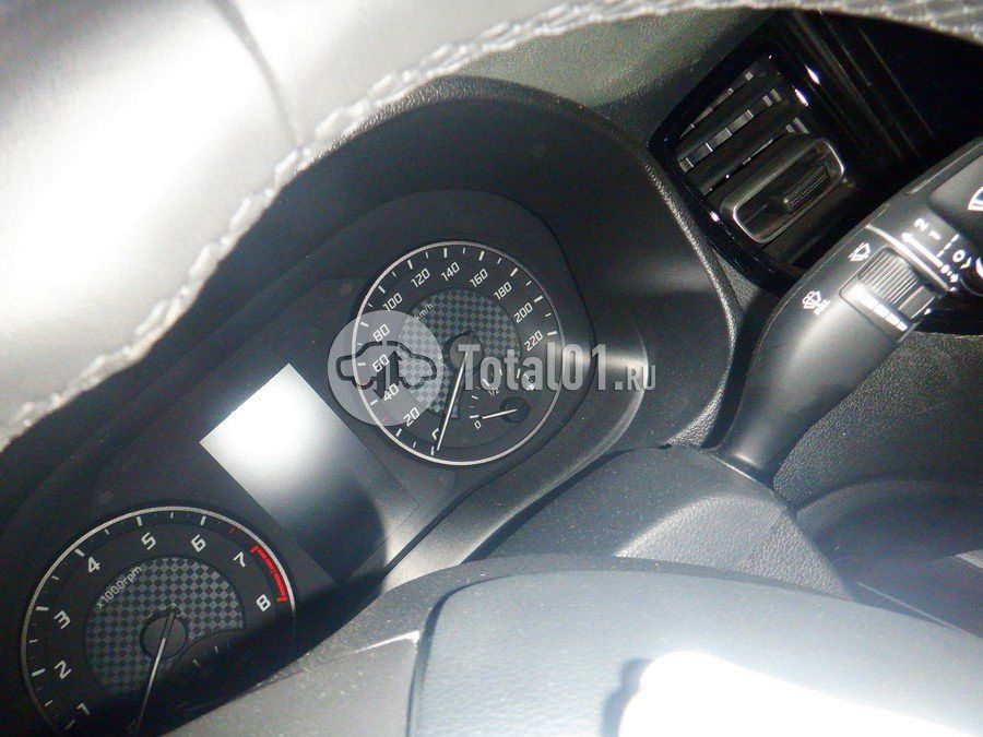 Фото Hyundai Solaris 82