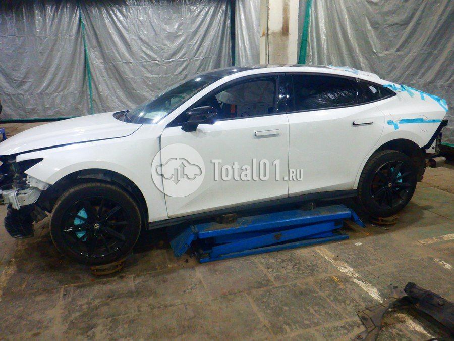 Фото Changan UNI-V 8