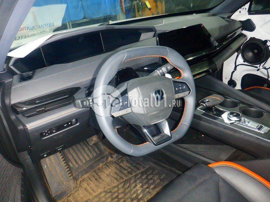 Фото Changan UNI-V 26