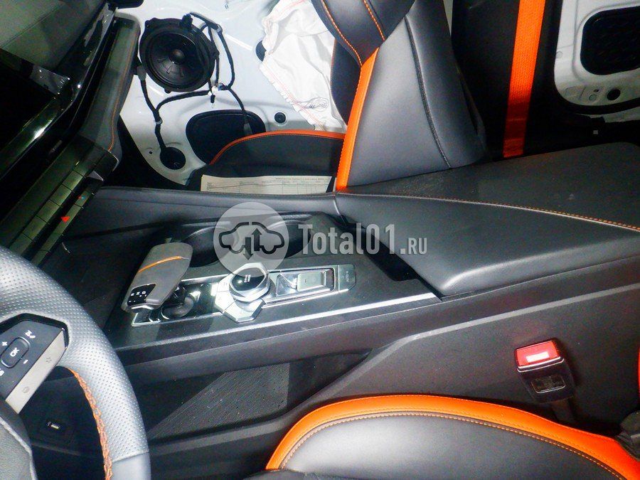 Фото Changan UNI-V 44