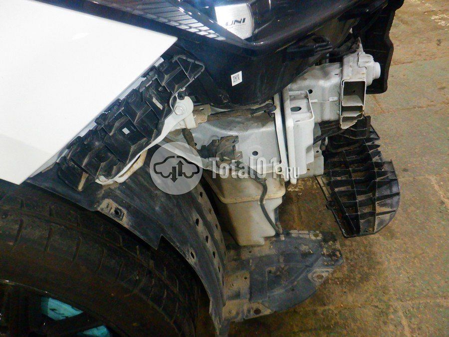 Фото Changan UNI-V 82