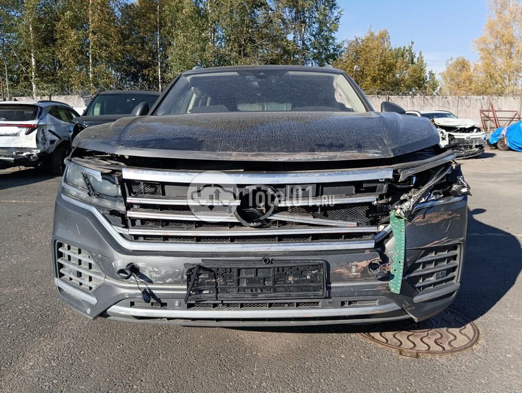 Фото Volkswagen Touareg 14