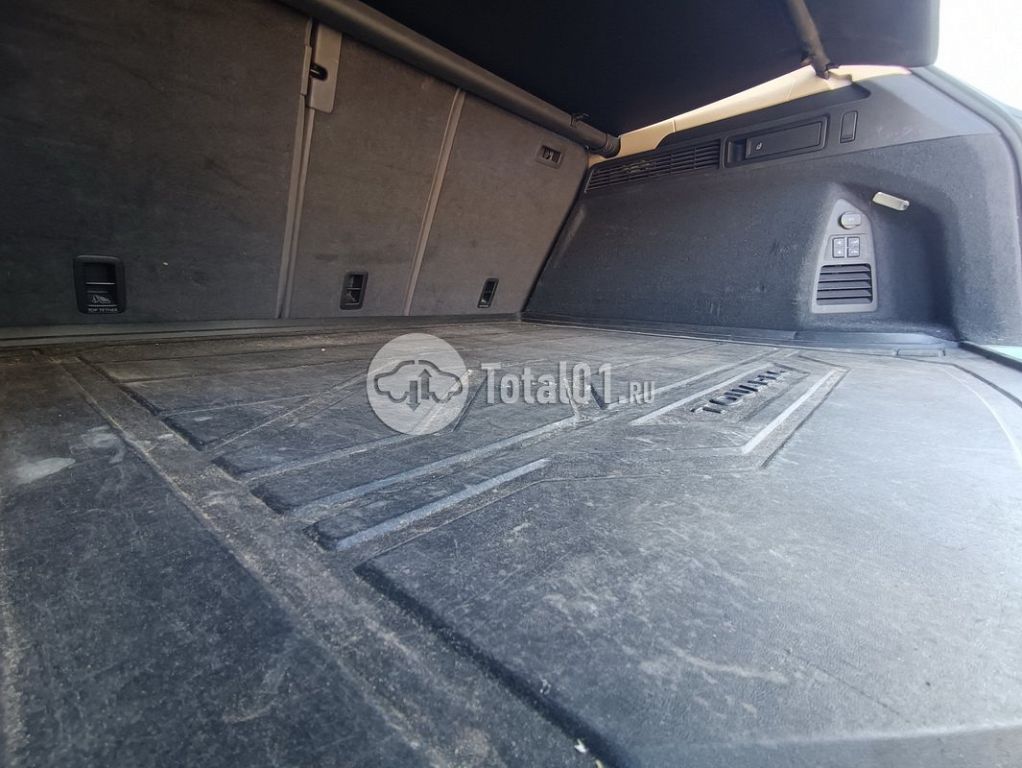Фото Volkswagen Touareg 118
