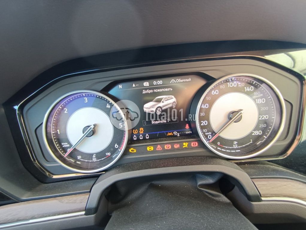 Фото Volkswagen Touareg 158