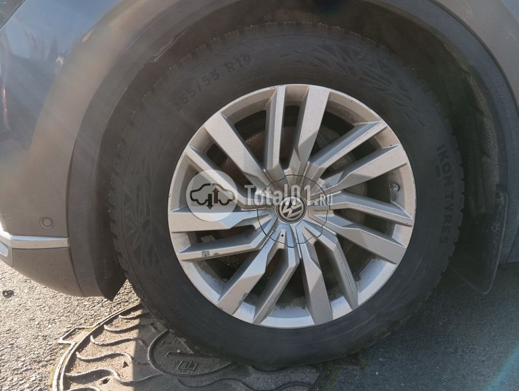 Фото Volkswagen Touareg 170