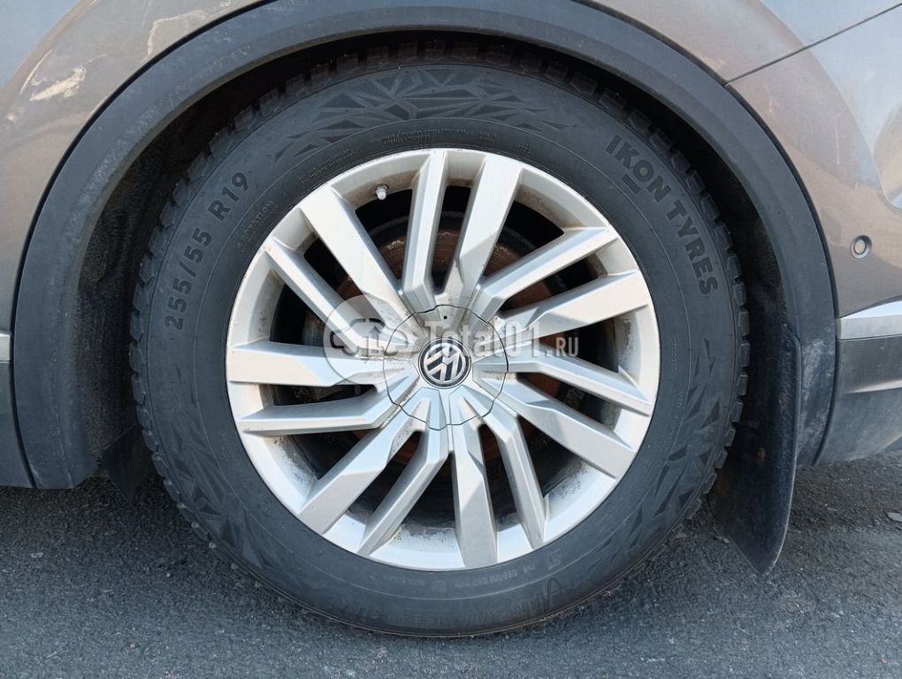 Фото Volkswagen Touareg 174