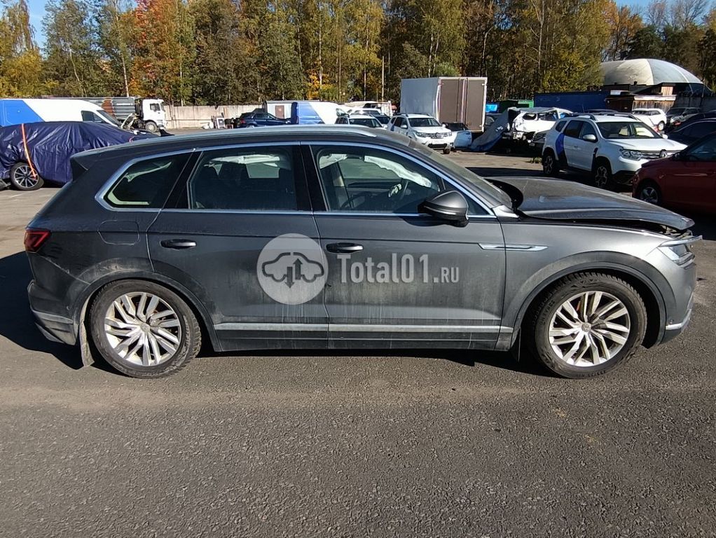 Фото Volkswagen Touareg 178