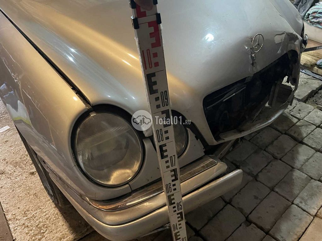 Фото Mercedes-Benz E-класс 26