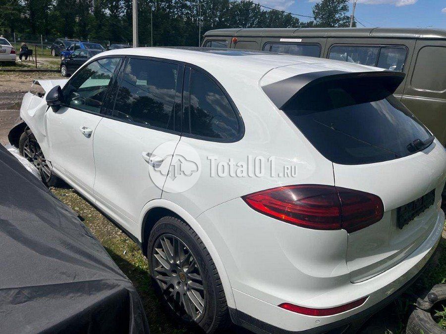 Фото Porsche Cayenne 28