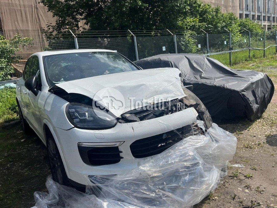 Фото Porsche Cayenne 150