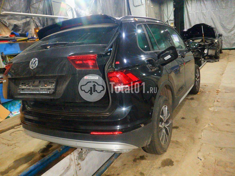 Фото Volkswagen Tiguan 16