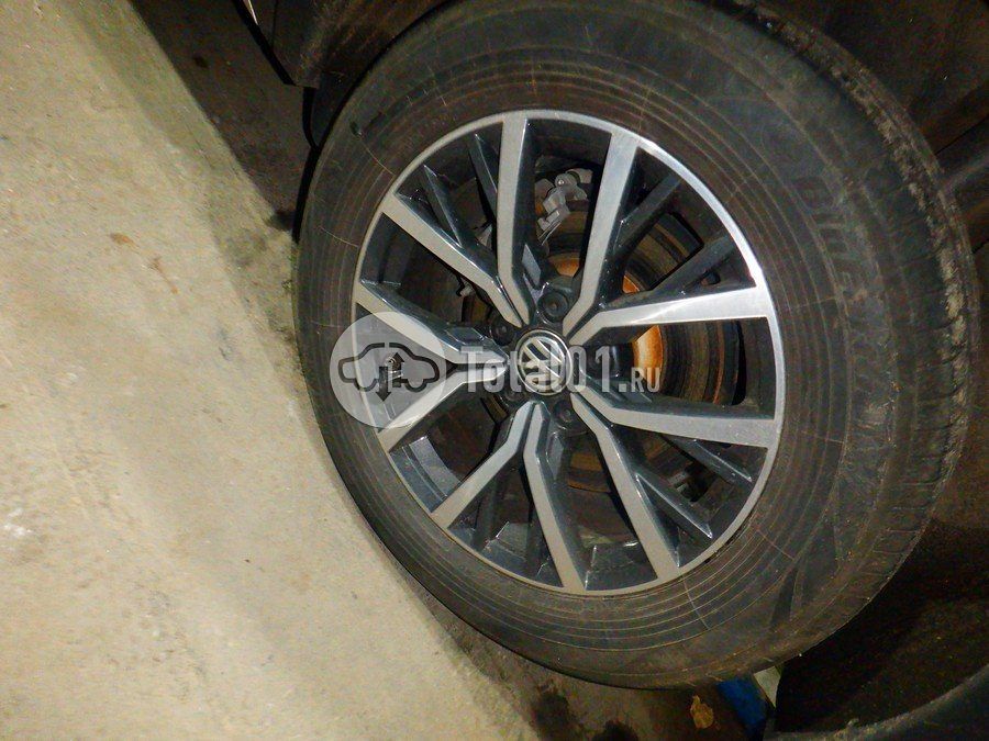 Фото Volkswagen Tiguan 180