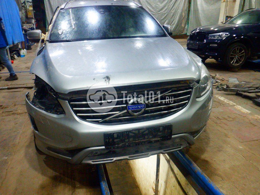 Фото Volvo XC60 4