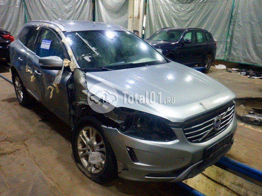 Фото Volvo XC60 10