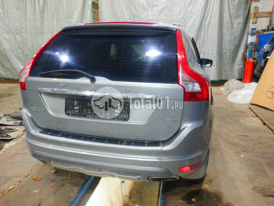 Фото Volvo XC60 12