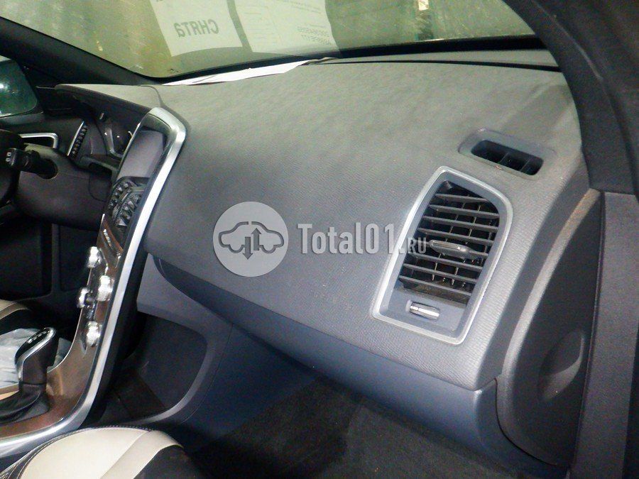 Фото Volvo XC60 30