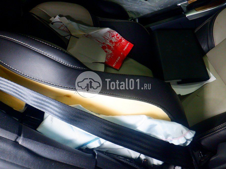 Фото Volvo XC60 32