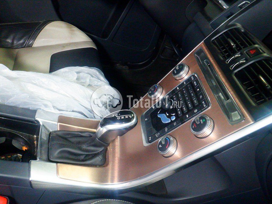 Фото Volvo XC60 40