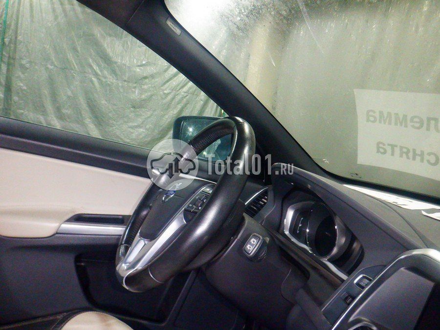 Фото Volvo XC60 42