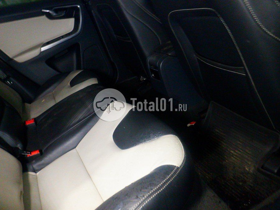 Фото Volvo XC60 56