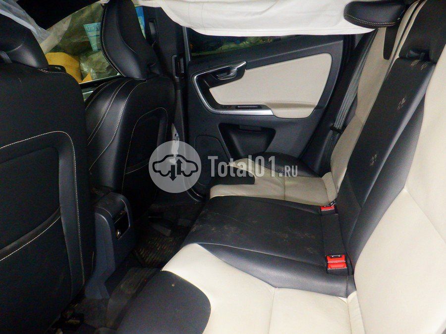 Фото Volvo XC60 78